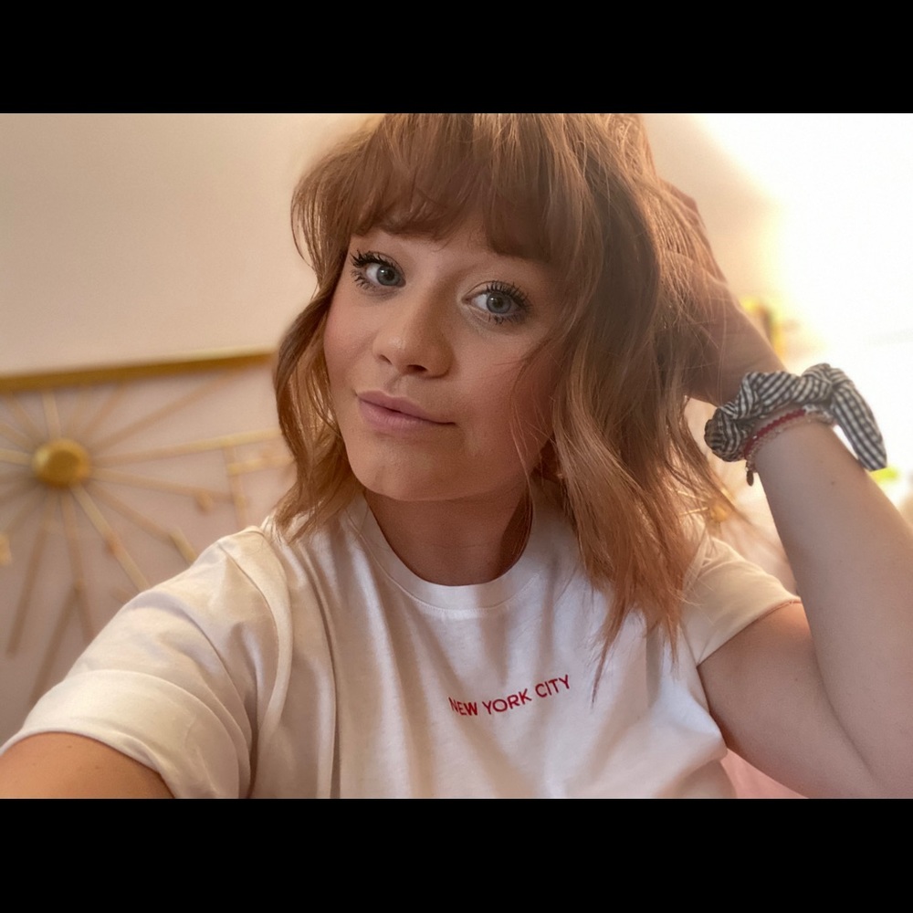 Meet your Posher, Olivia